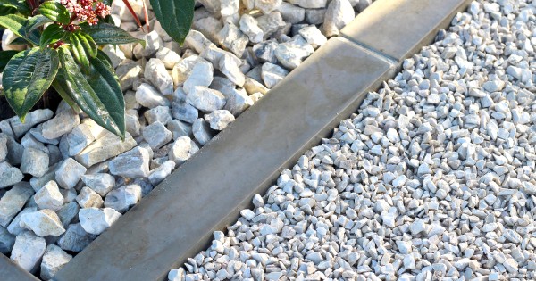 Decorative Stones / Chips / Boulders